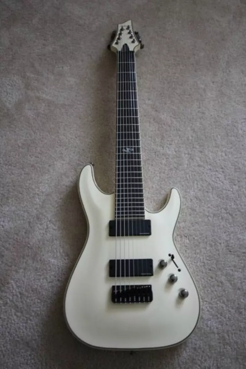 Продам электро-гитару SCHECTER BLACKJACK ATX C-8 AGED WHITE 4