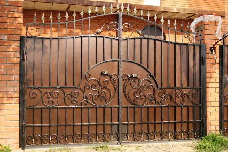 Кованые ворота,  заборы,  перила,  оградки - изготовление в Новосибирске. 2