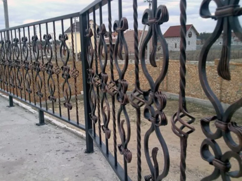Кованые ворота,  заборы,  перила,  оградки - изготовление в Новосибирске. 3